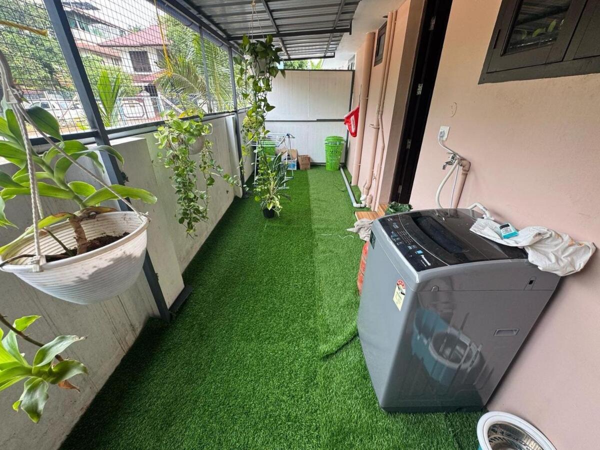 Elamkulam Penthouse - 3Bhk Ac With Kitchen - Kochi Lägenhet Chottanikara Exteriör bild